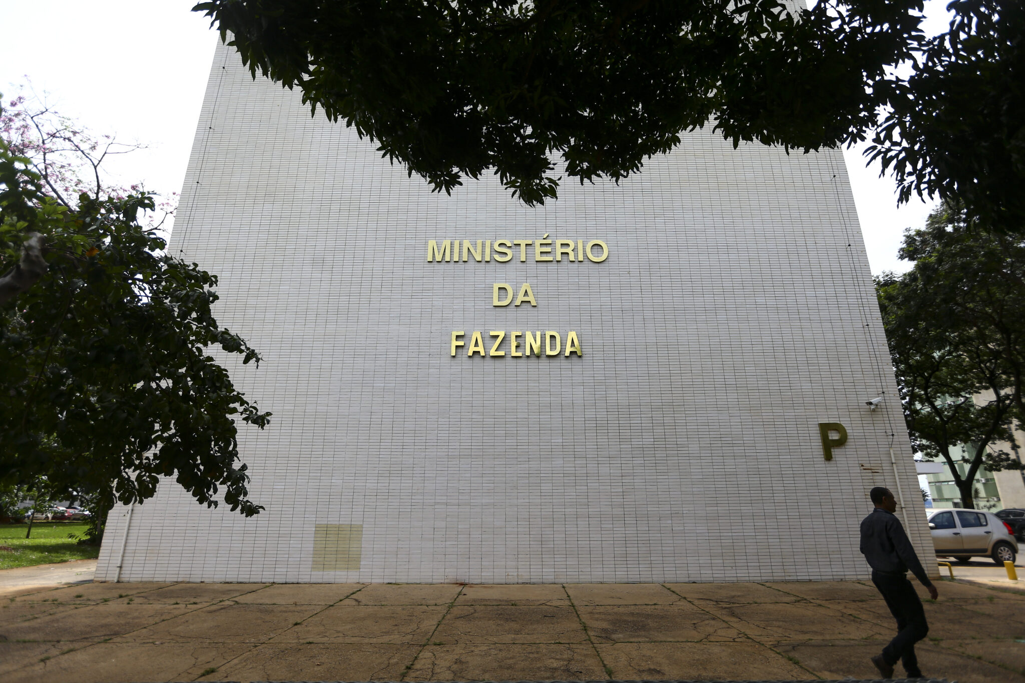 CMN muda regras para títulos agrícolas e imobiliários