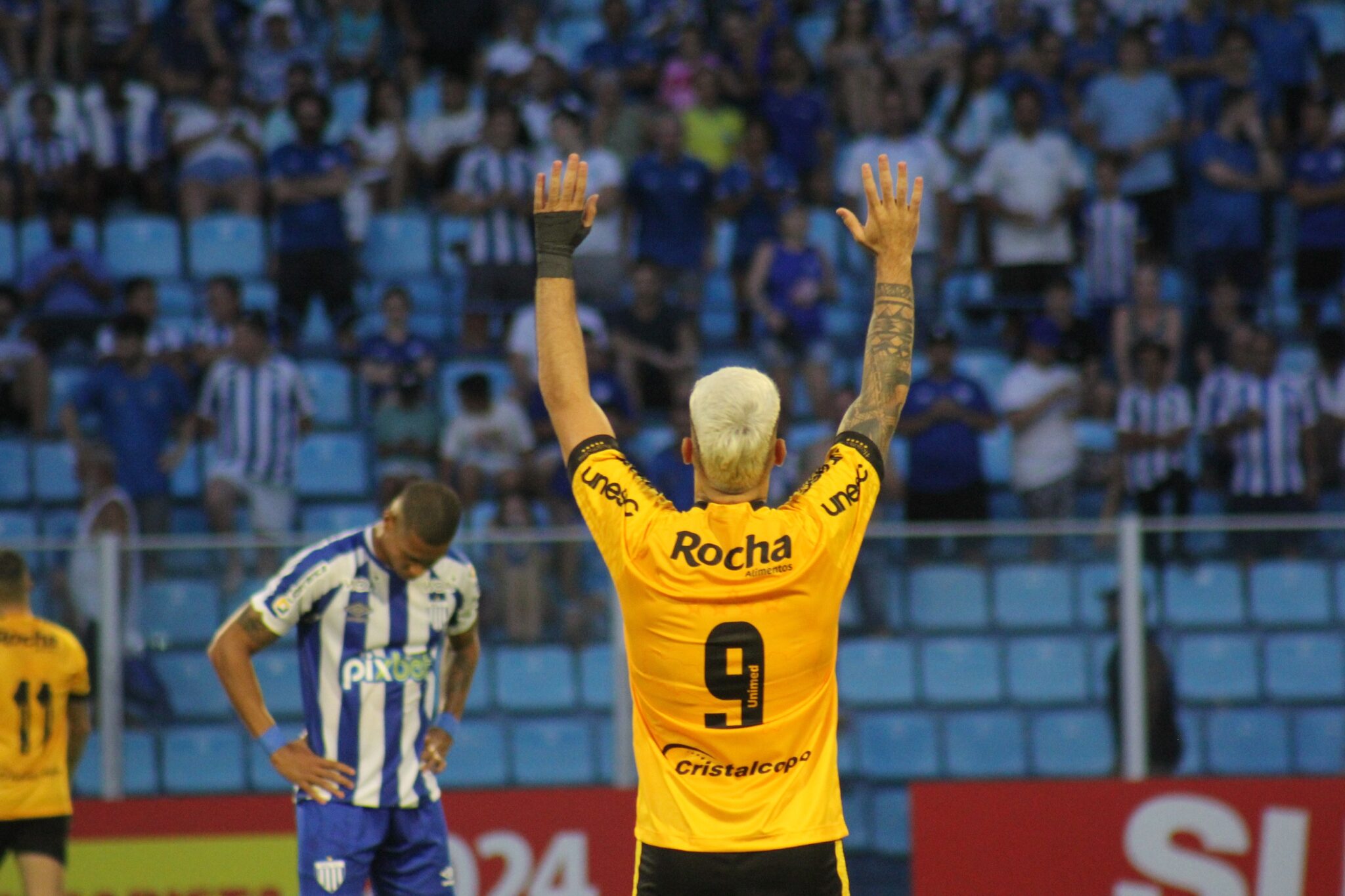 Criciúma vence clássico com Avaí para disparar no Catarinense