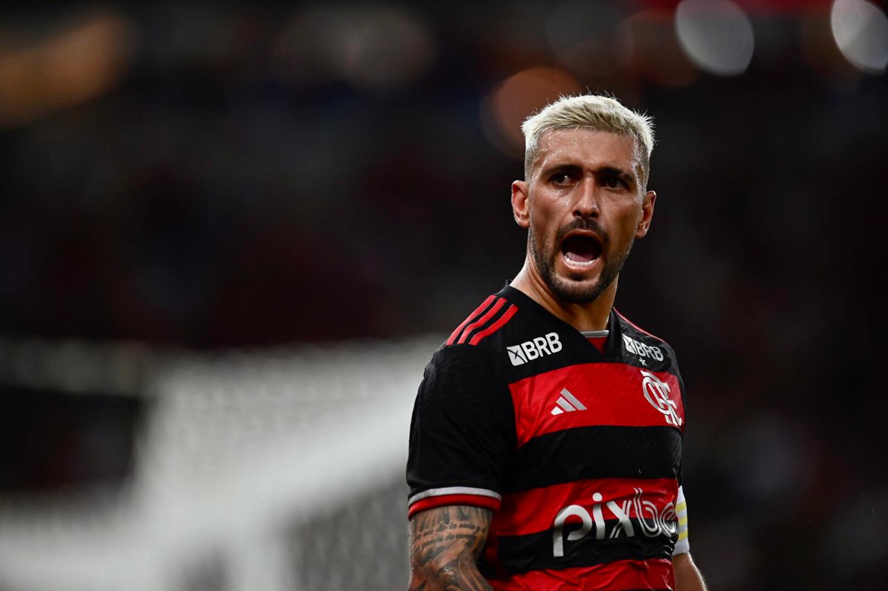 Flamengo goleia Boavista e se classifica para semifinais do Carioca