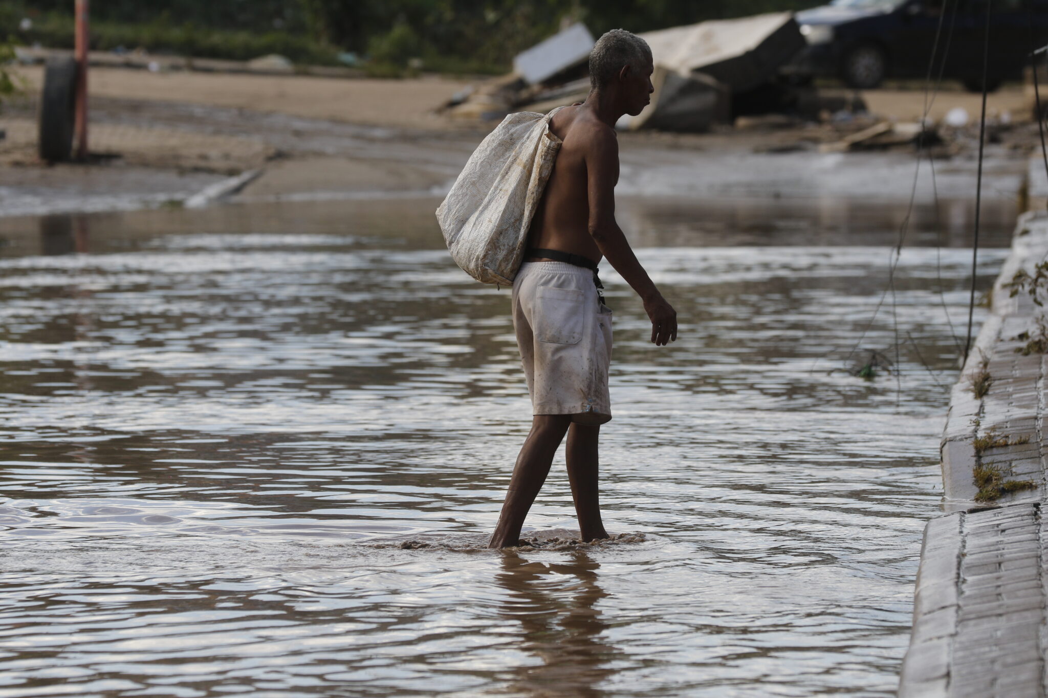 Inmet alerta para chuvas intensas no Rio e no Vale do Paraíba