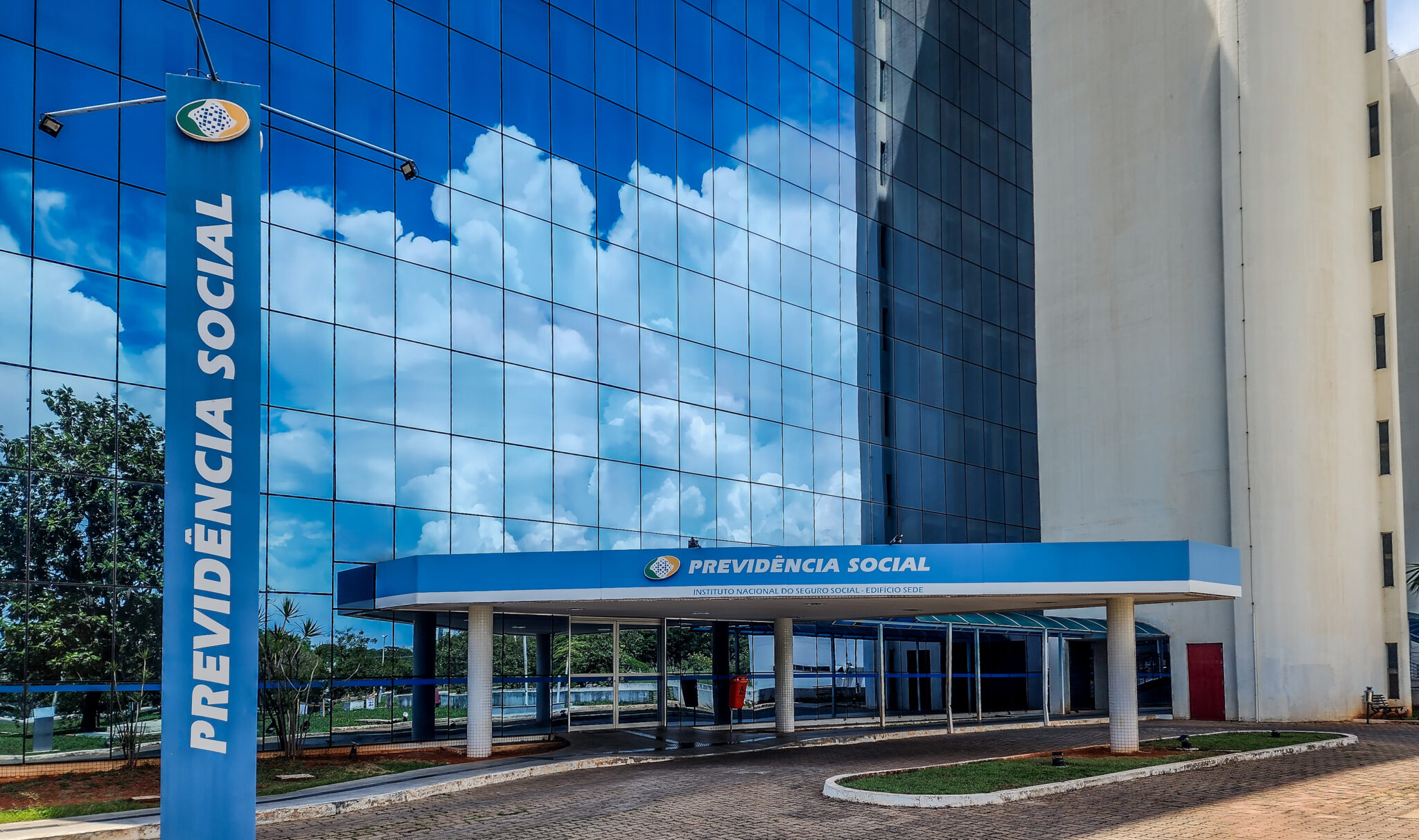 INSS começa a pagar benefícios de fevereiro a partir do dia 23