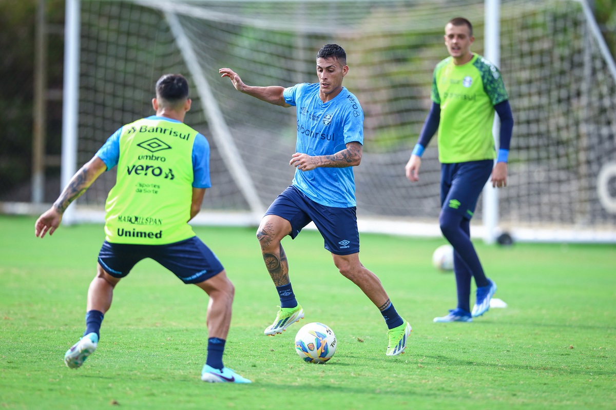 Grêmio x Brasil de Pelotas ao vivo; onde assistir, horário e escalações do jogo deste domingo (10)