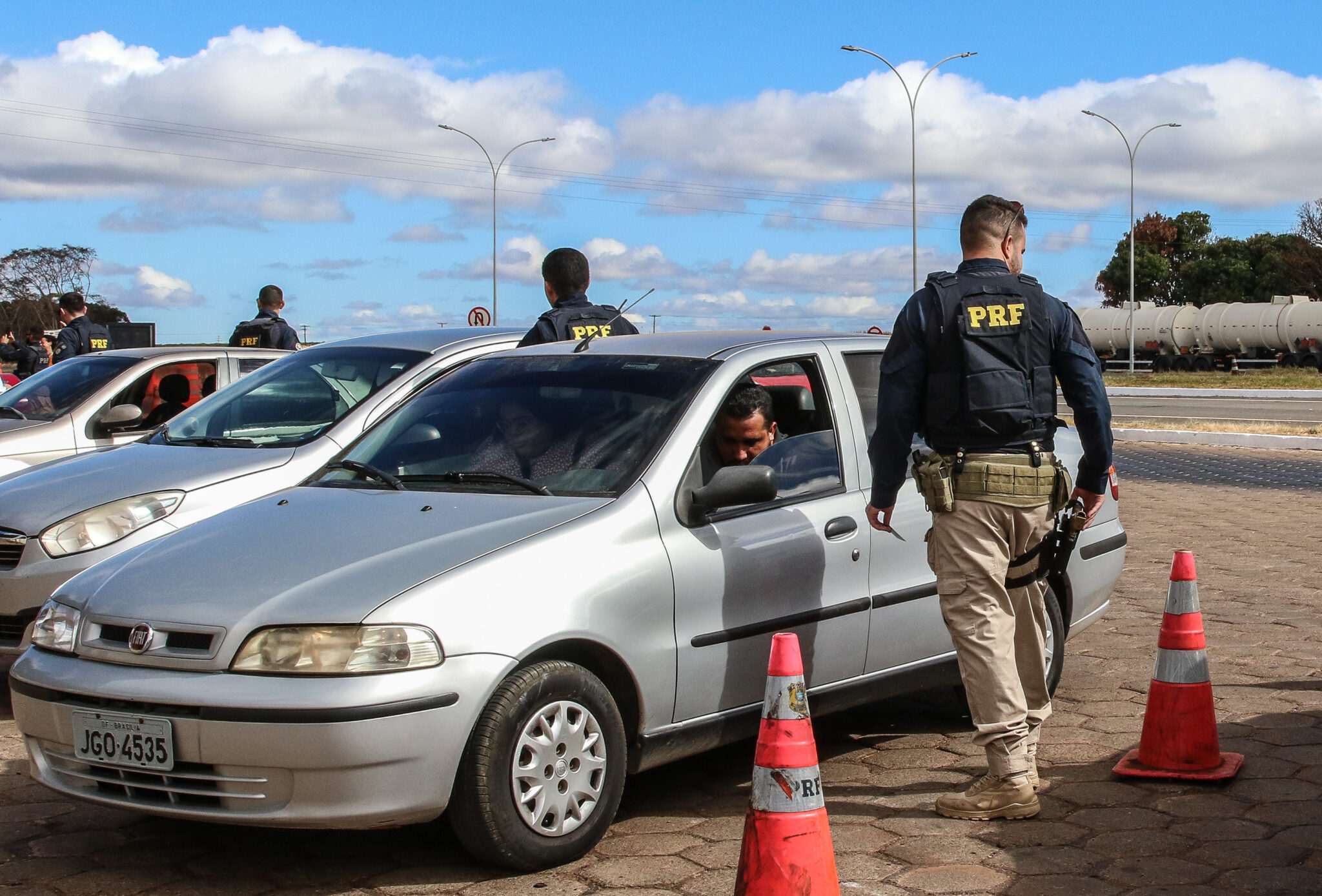 PRF dá dicas de segurança para quem vai pegar a estrada no carnaval