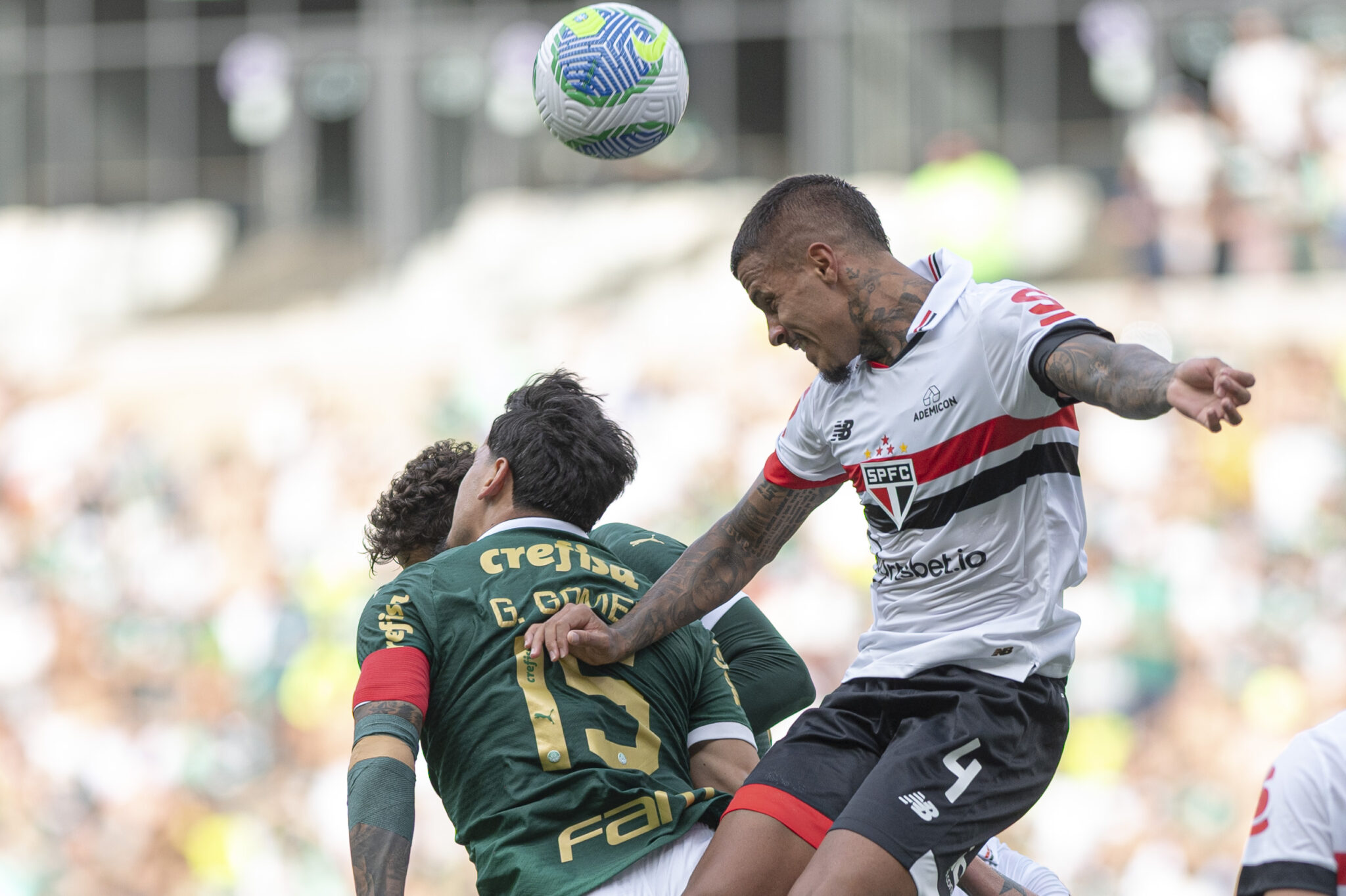 São Paulo bate Palmeiras e vence a Supercopa do Brasil pela 1ª vez