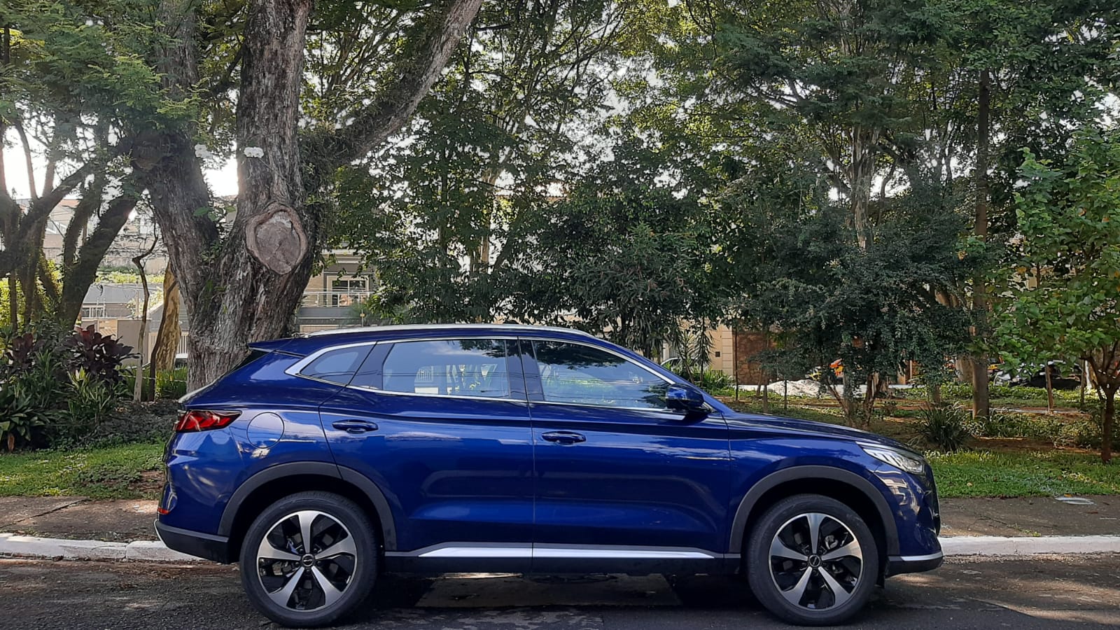 BYD entrega autonomia de quatro dígitos com o Song Plus DM-i