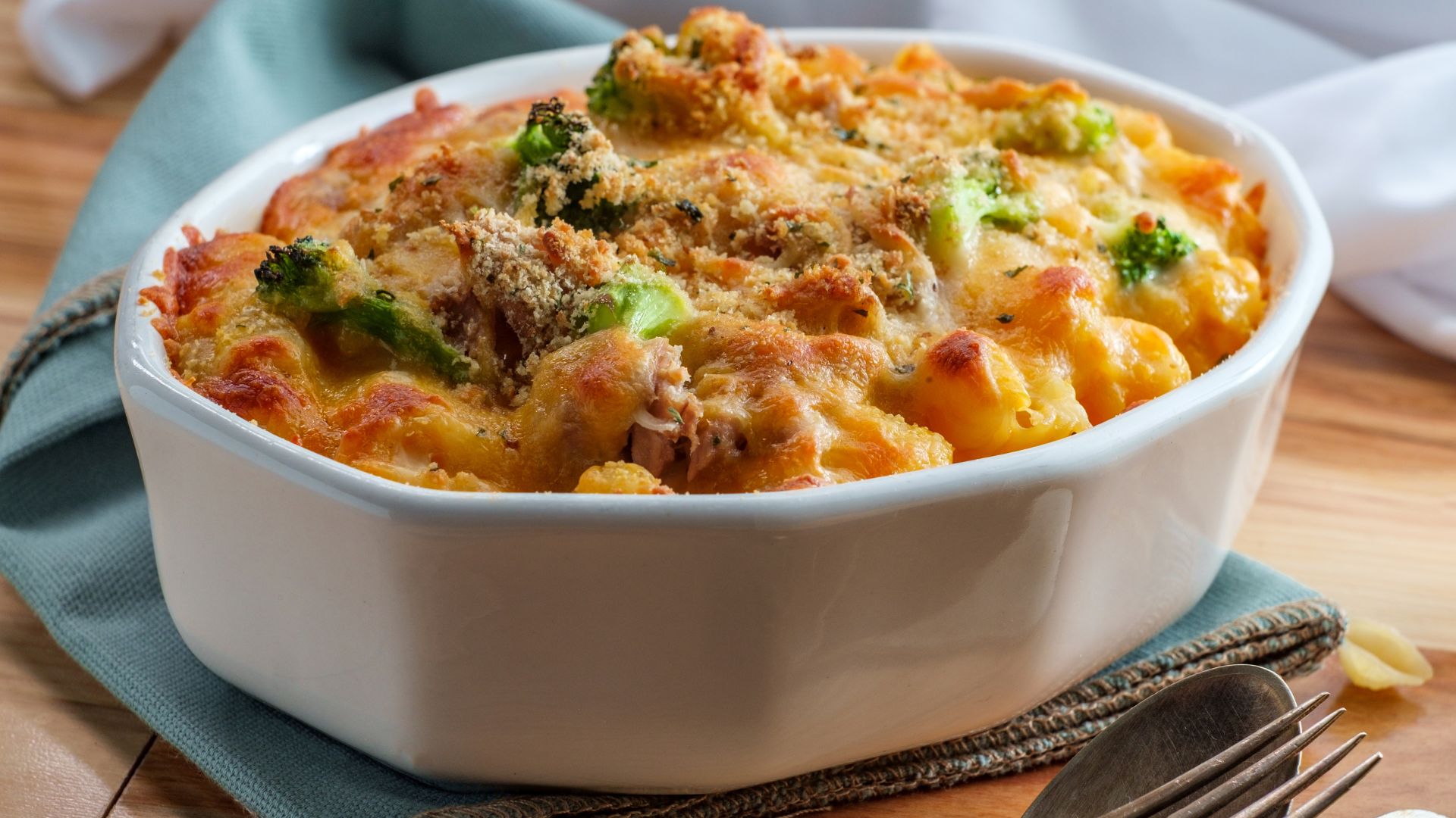 Como fazer macarrão com molho de atum