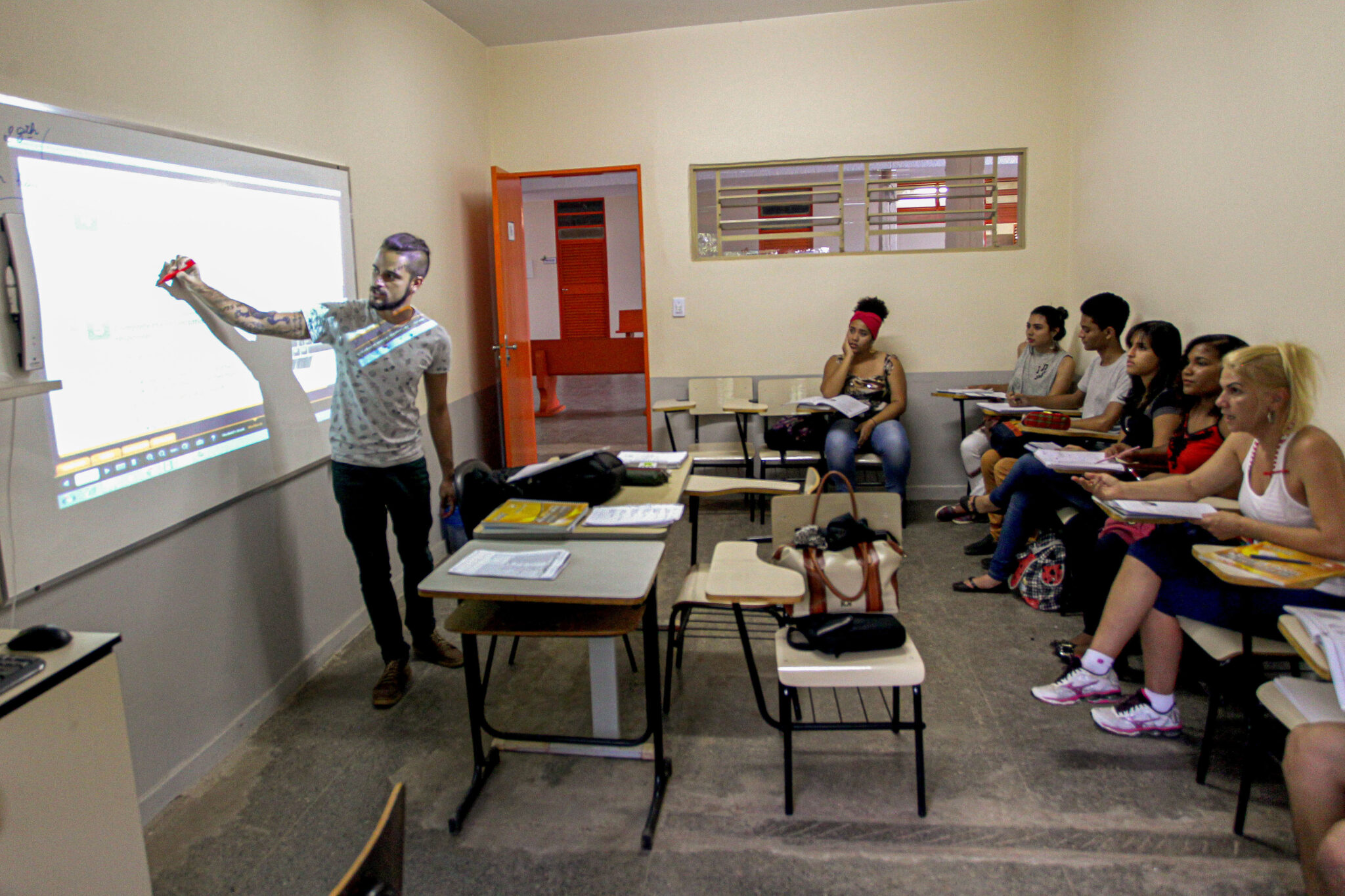Câmara dos Deputados aprova texto-base do novo ensino médio