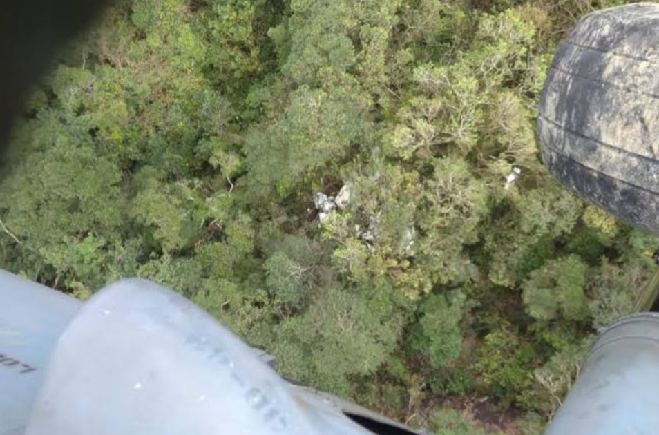 Localizados destroços de avião que caiu na Serra do Japi, em São Paulo