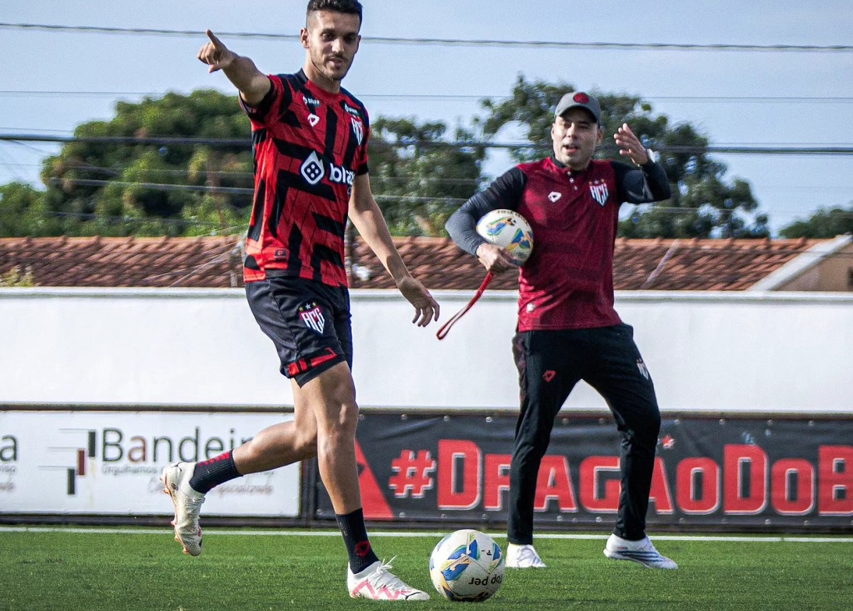 Atlético-GO x Goiânia ao vivo; onde assistir, horário e escalações do jogo desta segunda (25) pelo Goiano