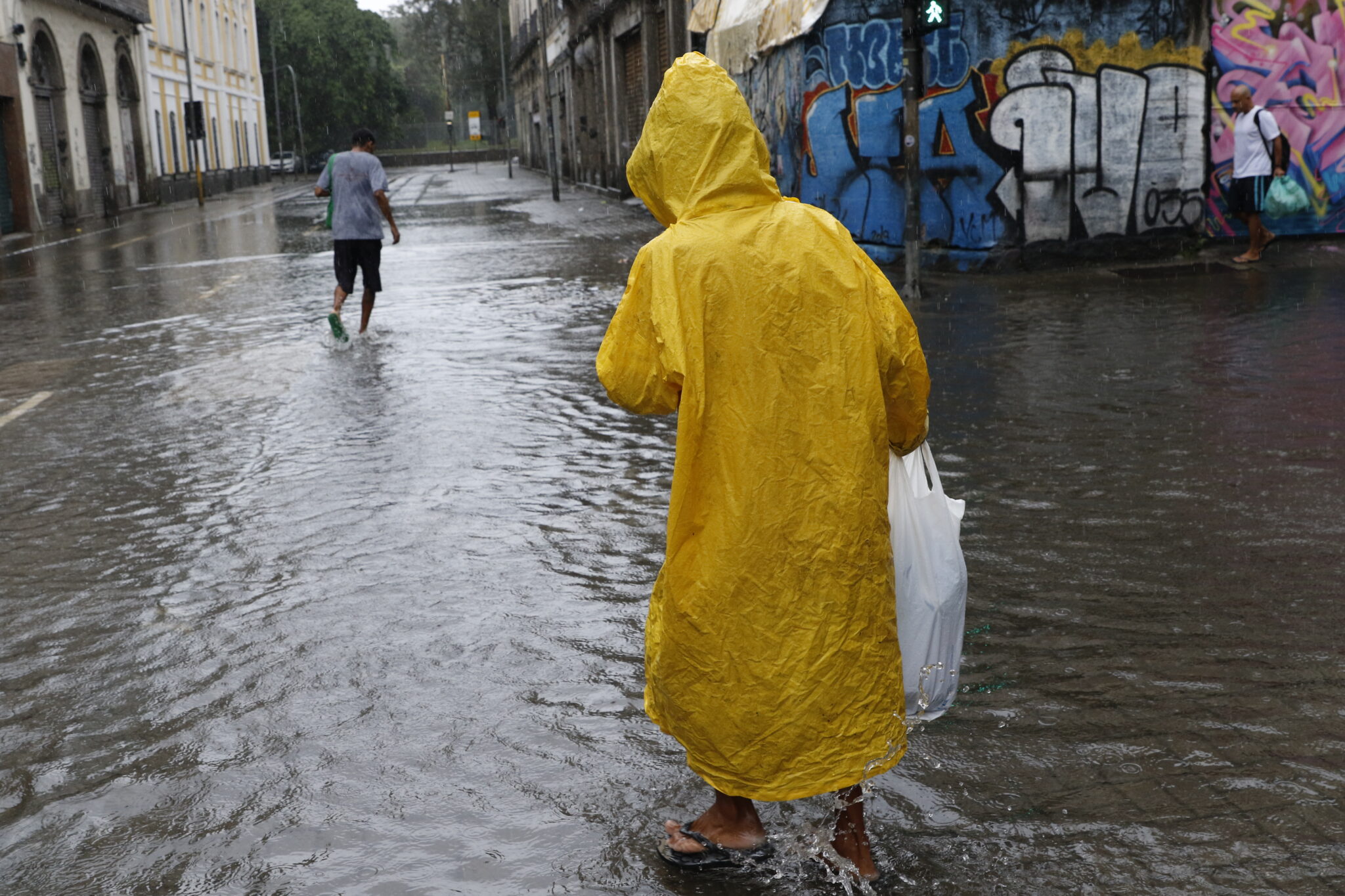 Norte e Noroeste do Rio podem ter até 200mm de chuvas até domingo