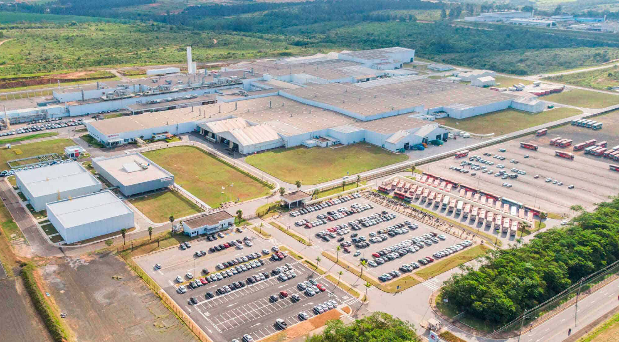 Toyota deve investir R$ 11 bilhões no Brasil
