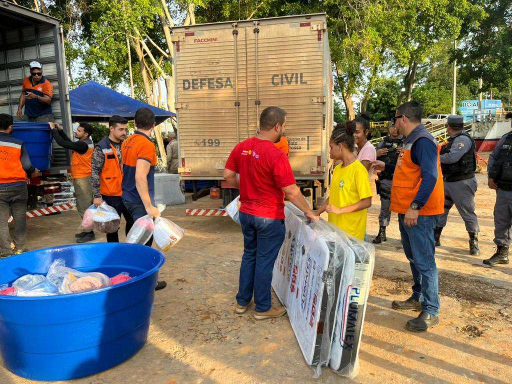 Governo de Mato Grosso e prefeituras definem ações emergenciais para atender famílias atingidas pelas chuvas em Rio Branco e Salto do Céu