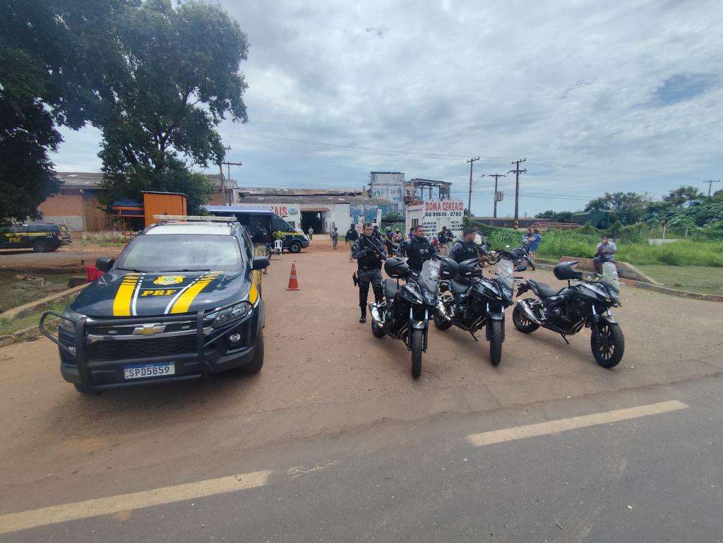 PM e PRF recolhem 25 motocicletas irregulares em Rondonópolis