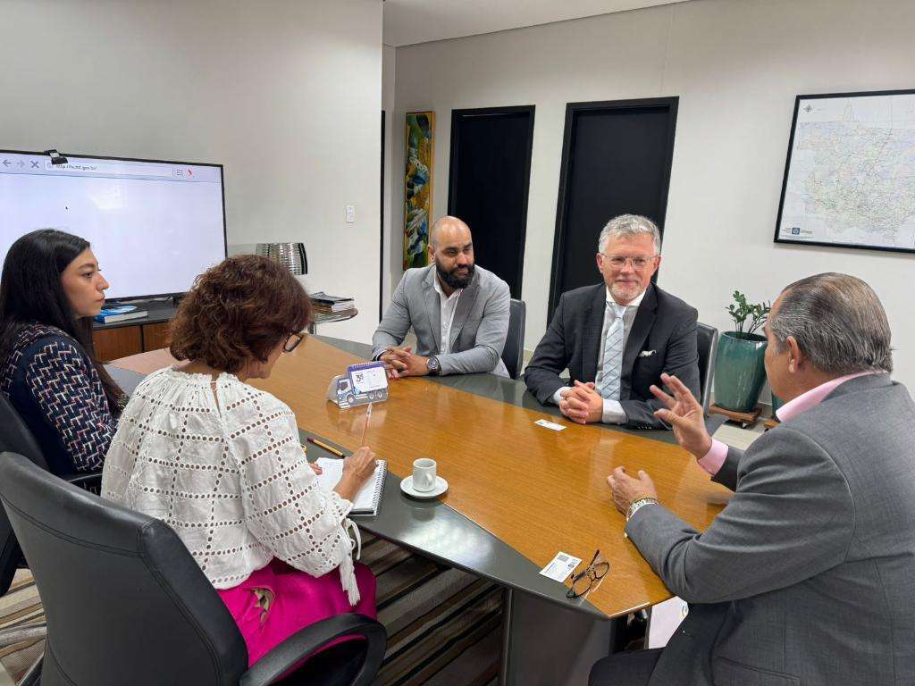 Sedec recebe embaixador da Ucrania e prospecta visita de empresarios ucranianos a Mato Grosso