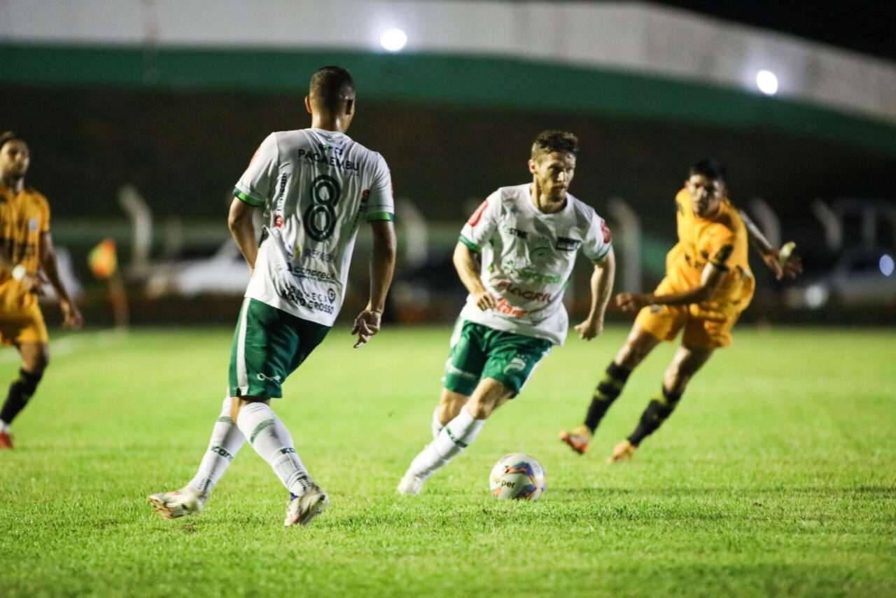 Caranhato comemora 1ª vitória, mas lamenta chances perdidas
