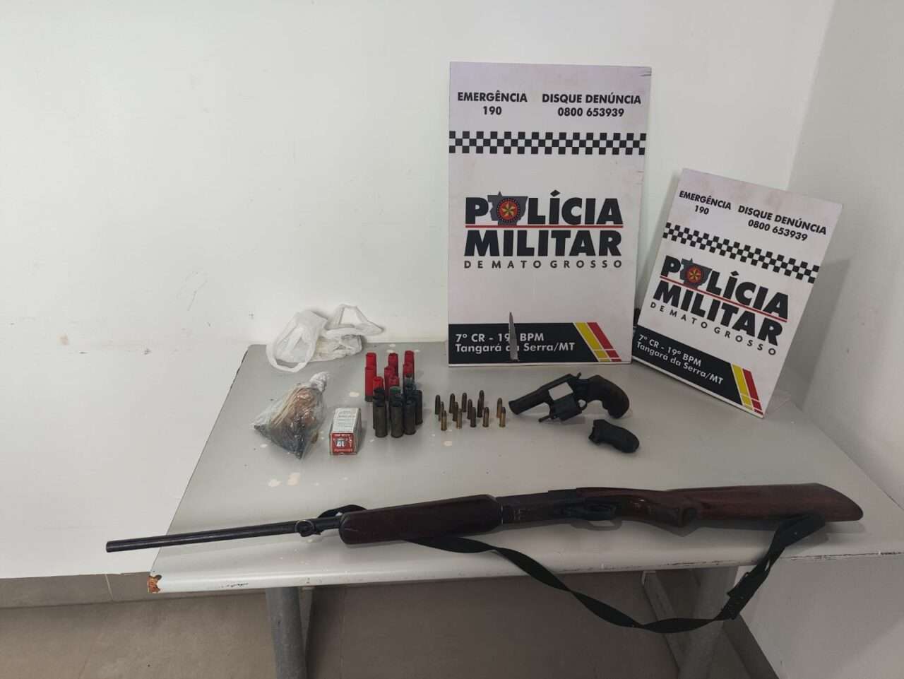 Polícia Militar realiza apreensão de armas em Tangará da Serra, Mato Grosso