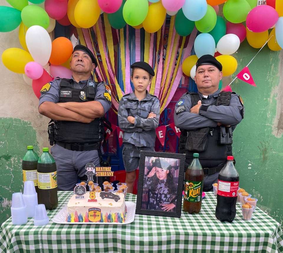 Aniversariante de 8 anos recebe surpresa especial da Polícia Militar em Rosário Oeste
