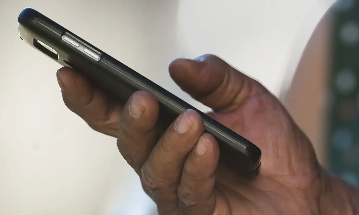 Ministério da Justiça inicia envio de notificações para celulares roubados ou furtados