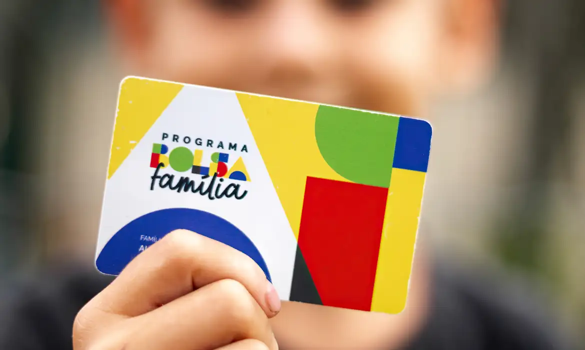 Caixa paga nesta quarta Bolsa Família a beneficiários com NIS final 8