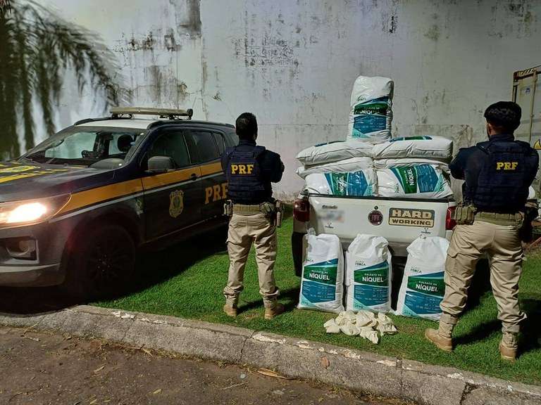 PRF e Receita Federal apreendem 500 kg de agrotóxicos ilegais em Lucas do Rio Verde