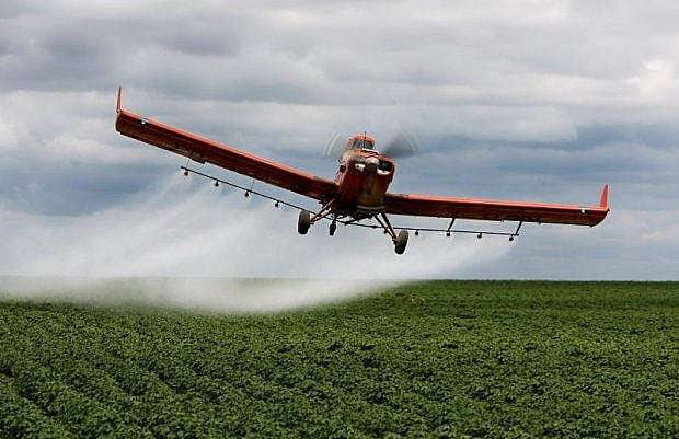 Governo lança estratégia para monitorar contaminação ambiental por agrotóxicos e PFOS