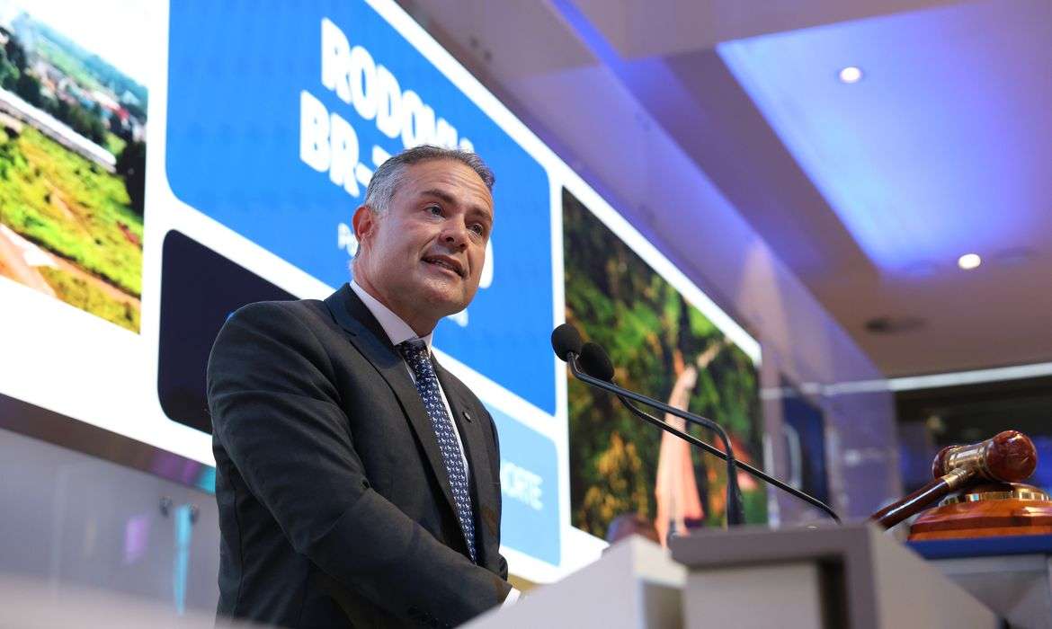 São Paulo (SP), 27/02/2025 - O ministro dos Transportes, Renan Filho, participa do leilão da Rota Agro Norte - BR-364/RO na B3 Bolsa de Valores de São Paulo. Foto: Rovena Rosa/Agência Brasil