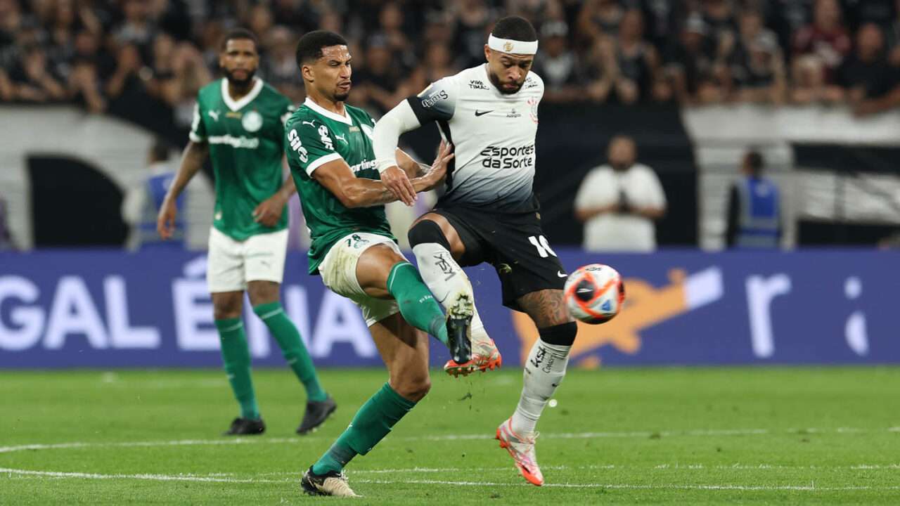 Corinthians é campeão paulista e Hugo Souza tem noite de herói
