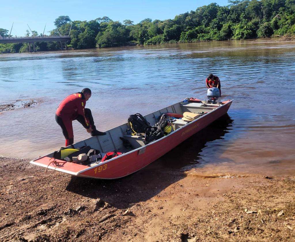 Bombeiros localizam corpo de adolescente desaparecido no Rio Paraguai em Mato Grosso