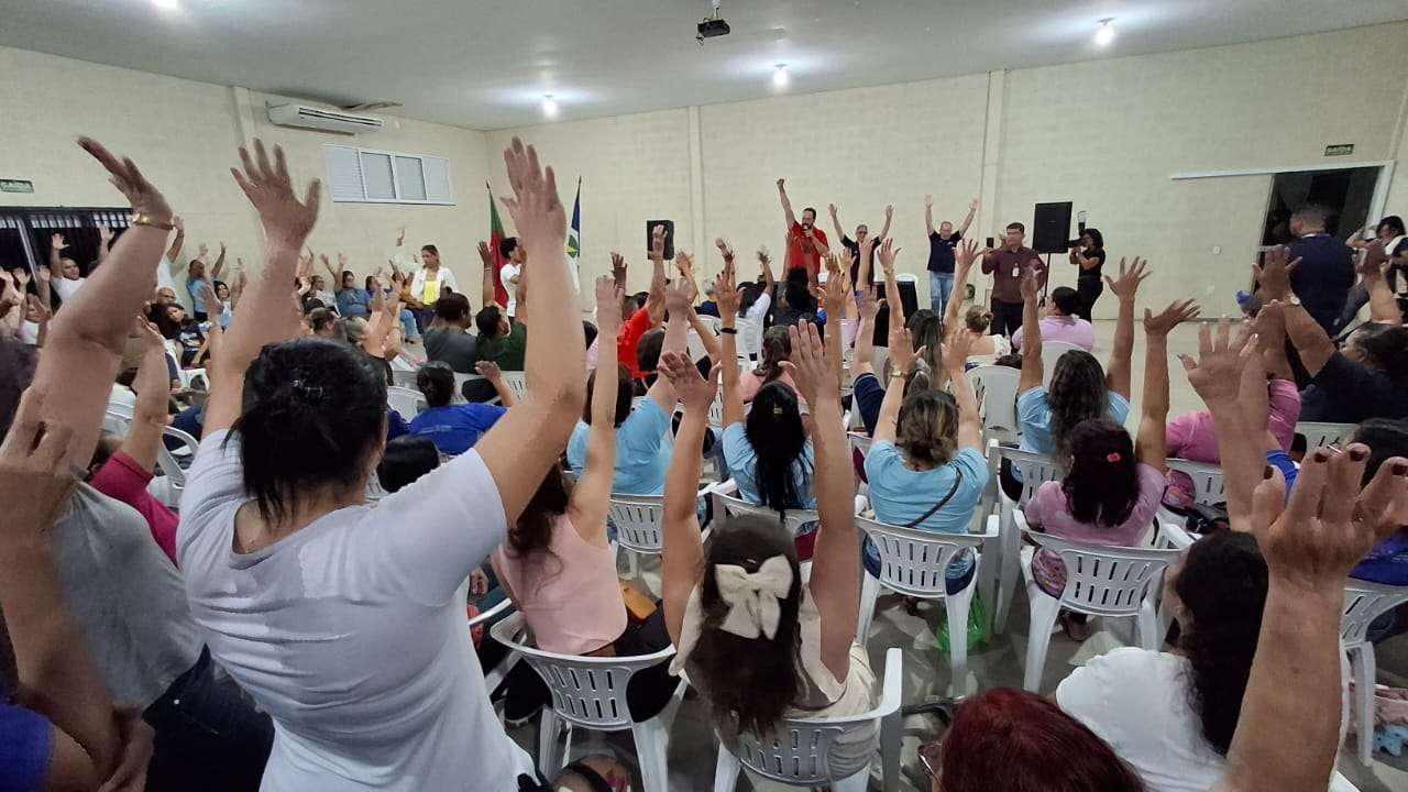 Sintep anuncia retorno às aulas, mas mantém estado de greve em Lucas do Rio Verde