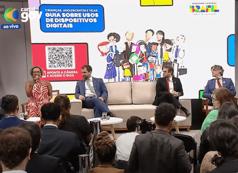 Guia marca união em prol de ambiente digital seguro