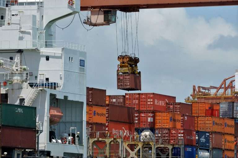 Média diária de exportações cresce 16% em março, na comparação com ano anterior