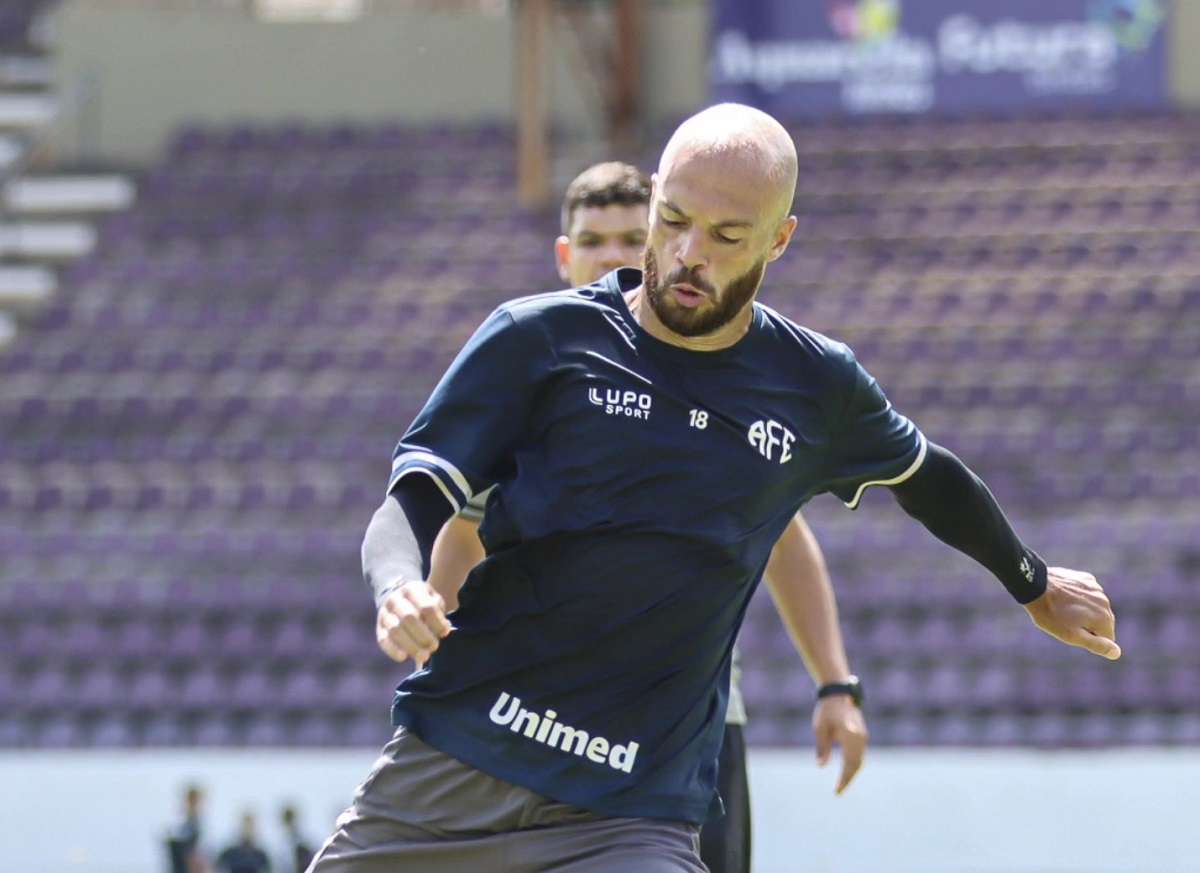 Ferroviária x Remo ao vivo: onde assistir e escalações do duelo na Série B