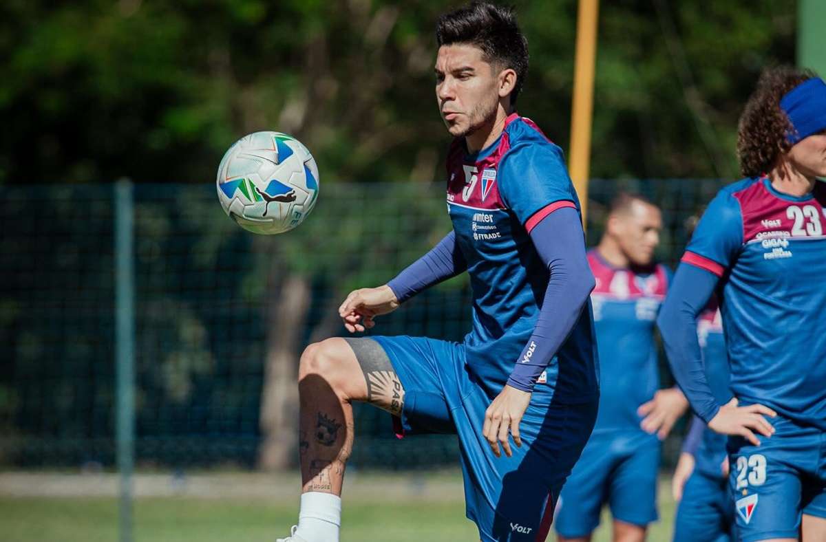 Colo-Colo x Fortaleza: Onde assistir ao vivo, escalações e tudo sobre o jogo da Libertadores 2025