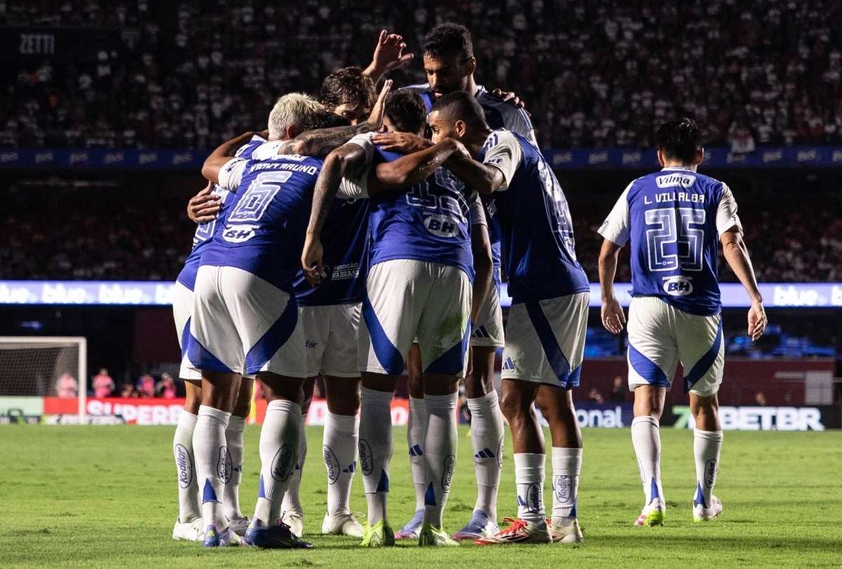 Onde assistir Cruzeiro x Bahia ao vivo: escalações, data e tudo sobre o duelo no Brasileirão 2025