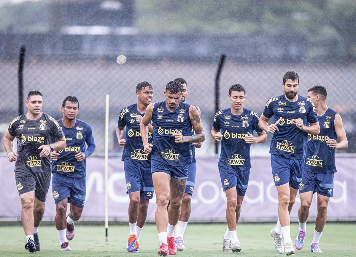 Santos x Bahia ao vivo: onde assistir, escalações e desfalques para o duelo na Vila Belmiro