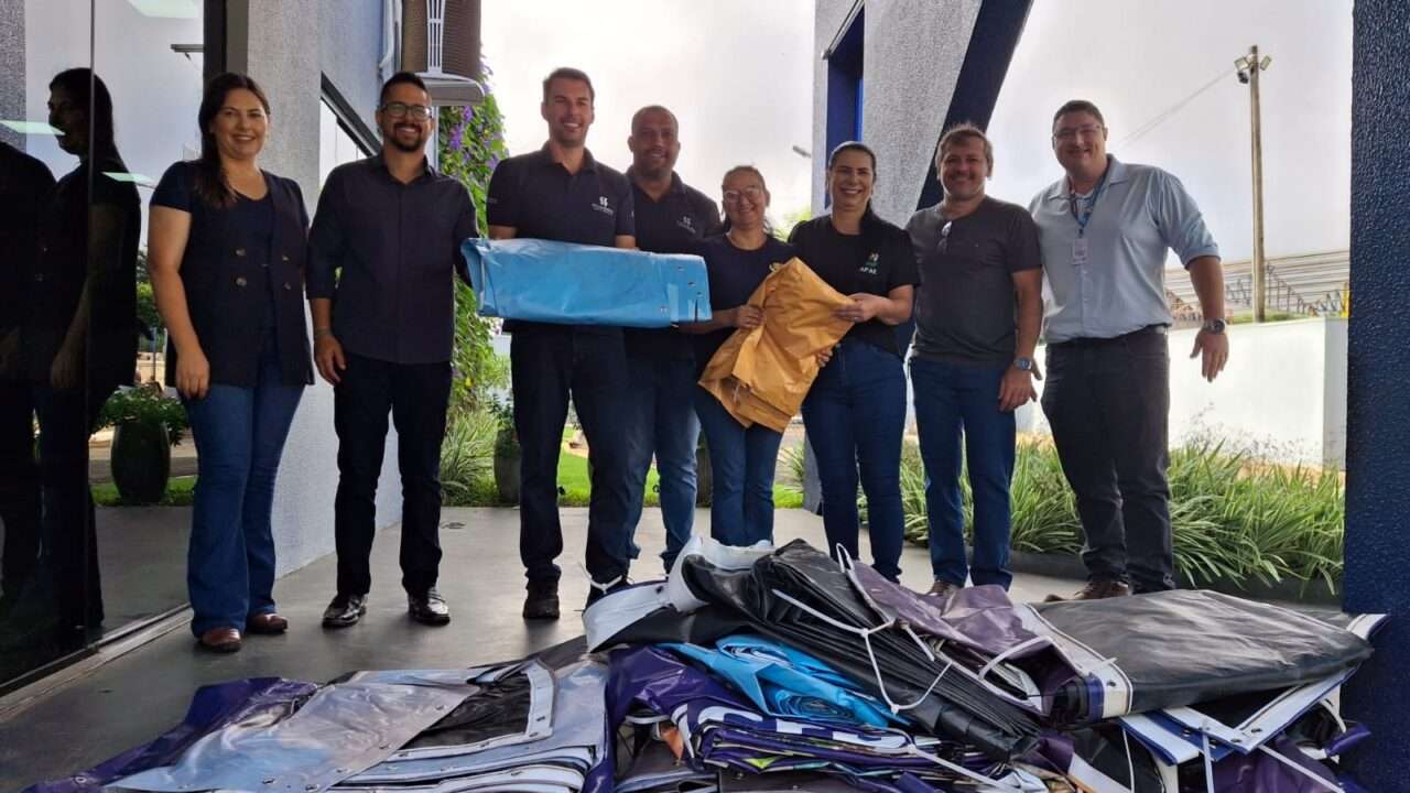 Fundação Rio Verde doa banners para APAE e projeto transforma resíduos em oportunidade