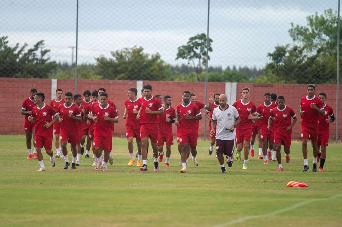 CRB x Chapecoense: onde assistir, escalações e tudo sobre a estreia na Série B
