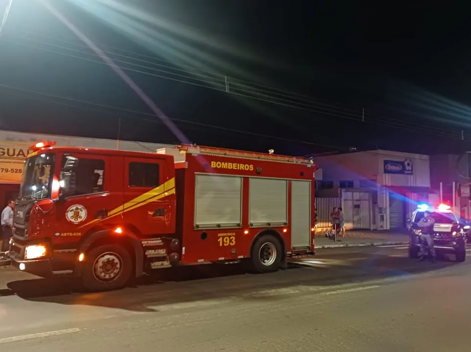 Incêndio atinge comércio em Alto Araguaia, Mato Grosso