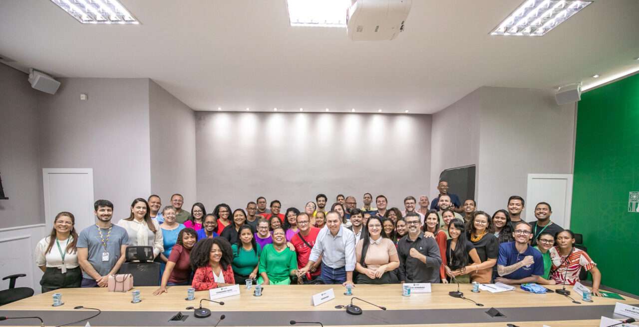 Cuiaba firma compromisso por plano de 90 dias para comunidade surda scaled