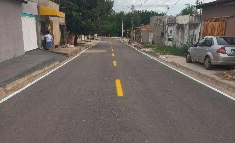 Asfalto chega a 12 bairros de Cuiabá em obra milionária do governo estadual