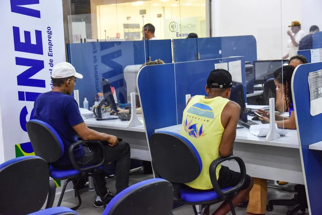 Mais de 2,6 mil vagas de emprego abertas em todo o Mato Grosso nesta semana