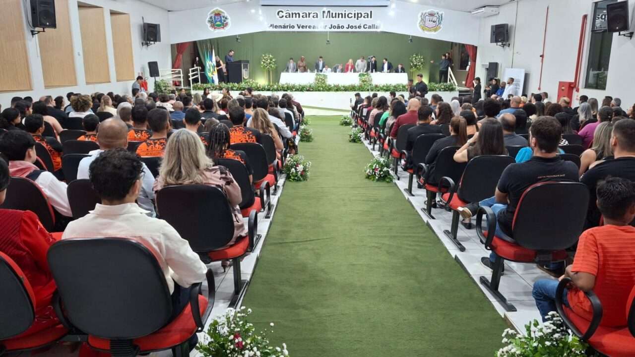 Câmara de Lucas do Rio Verde homenageia mais de 40 mulheres com o título Mulher Destaque
